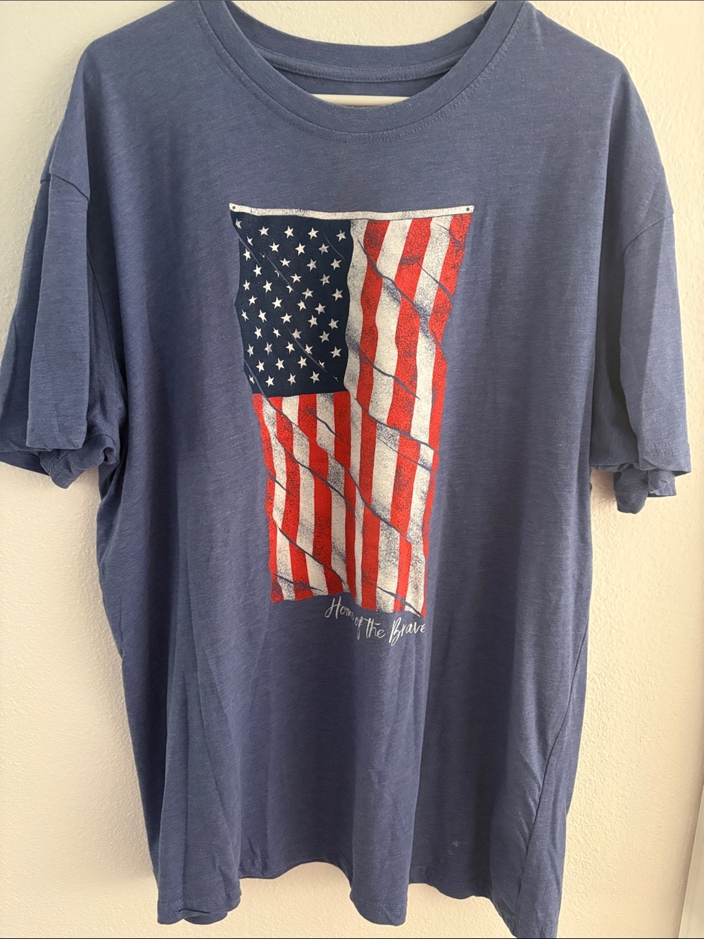 Men's Short-Sleeve Blue Graphic Tee with American Flag